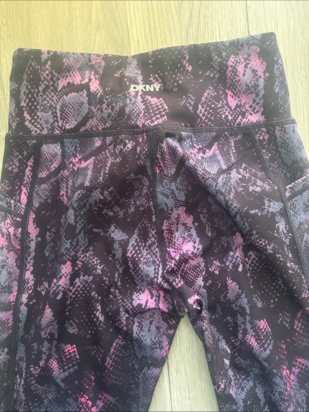 DKNY Girls Black and Pink Snake-Print Leggings